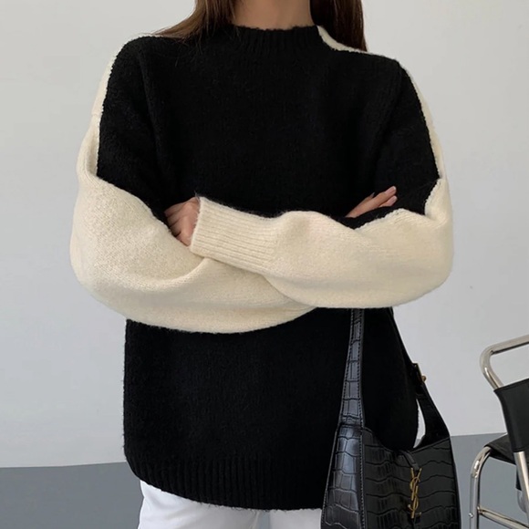 Commense Sweater Top Womens Size XS Black Ivory Relaxed Classic - Picture 15 of 15